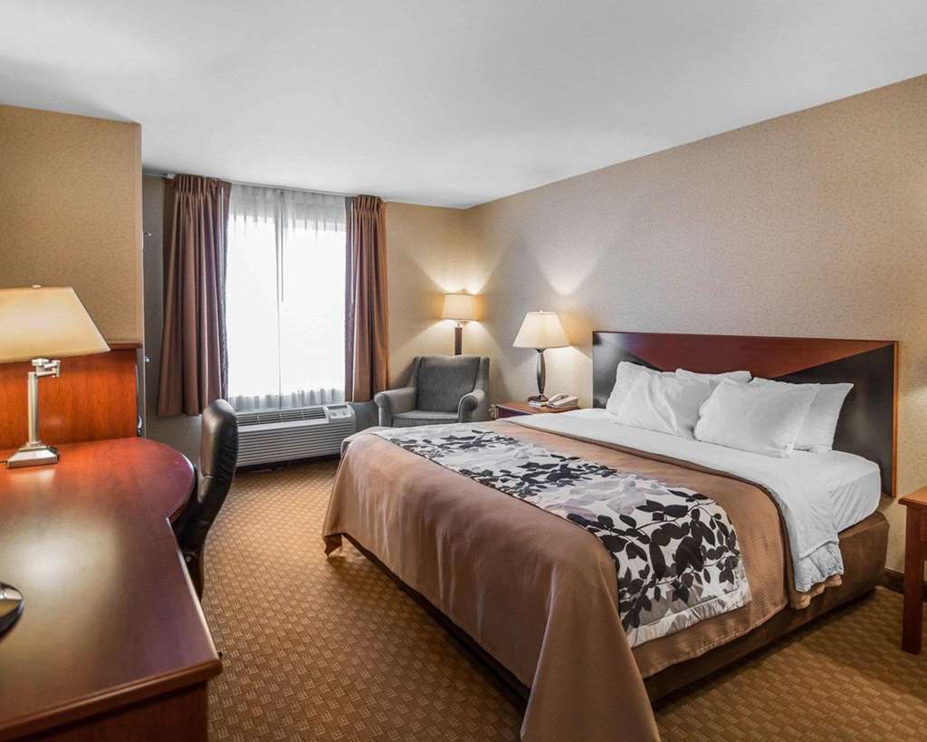 Rodeway Inn & Suites Salina South - photo 8