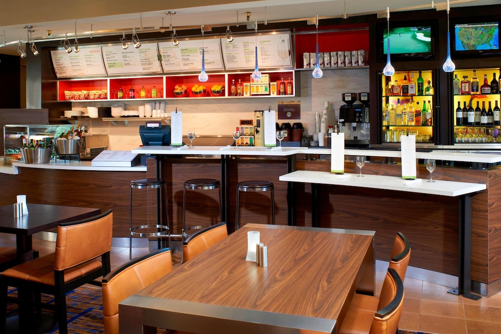 Courtyard by Marriott Chicago Deerfield - photo 22