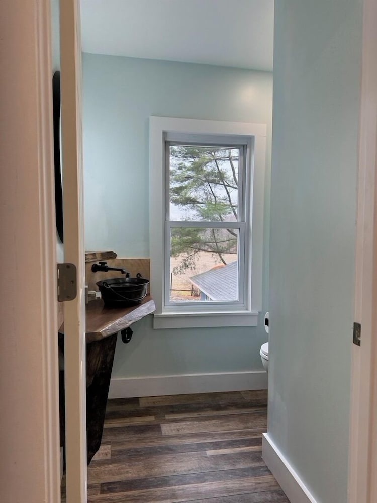 Inn Between the Lakes - photo 17