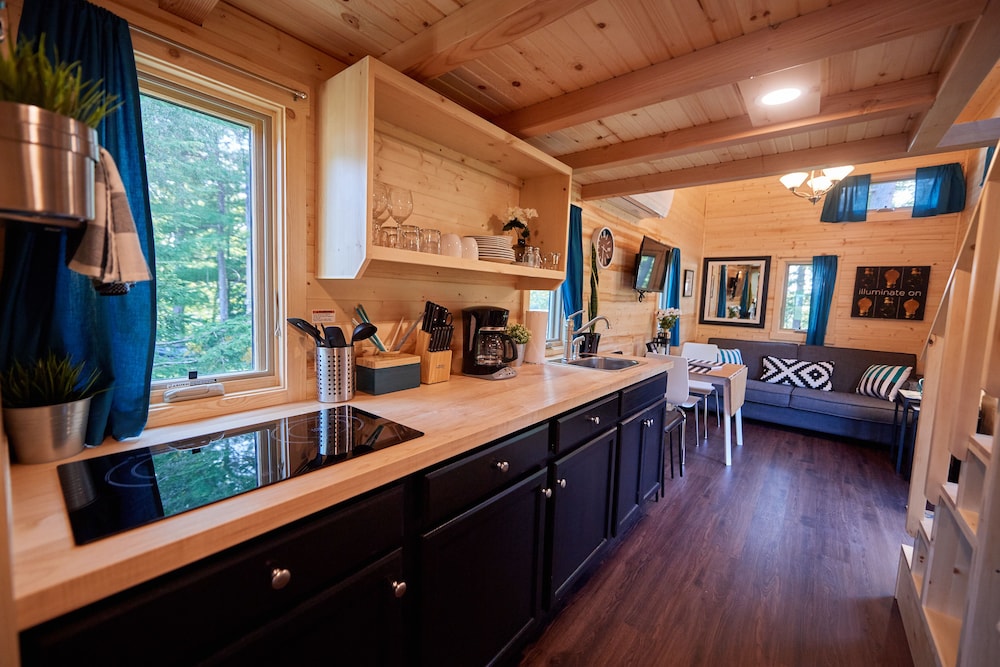 Tuxbury Pond Camping Resort Cottage - photo 43