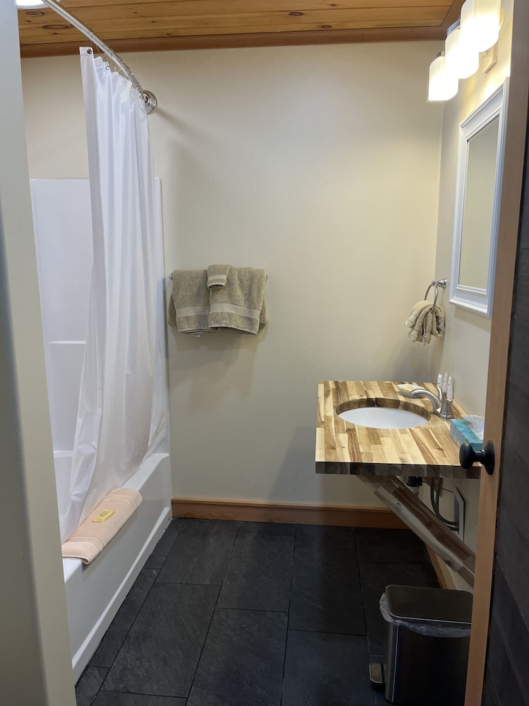 Brookside Motor Inn - photo 27