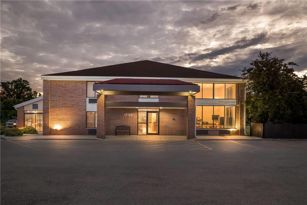 Super 8 by Wyndham Watertown WI - photo 5