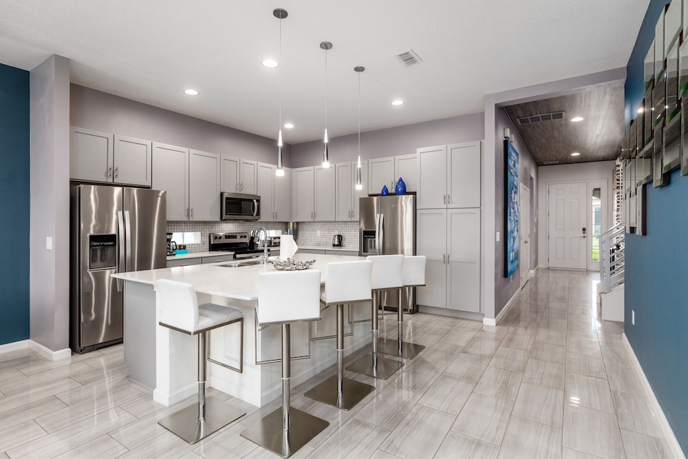 Solterra Resort Luxury 10 Bedroom Homes - photo 45