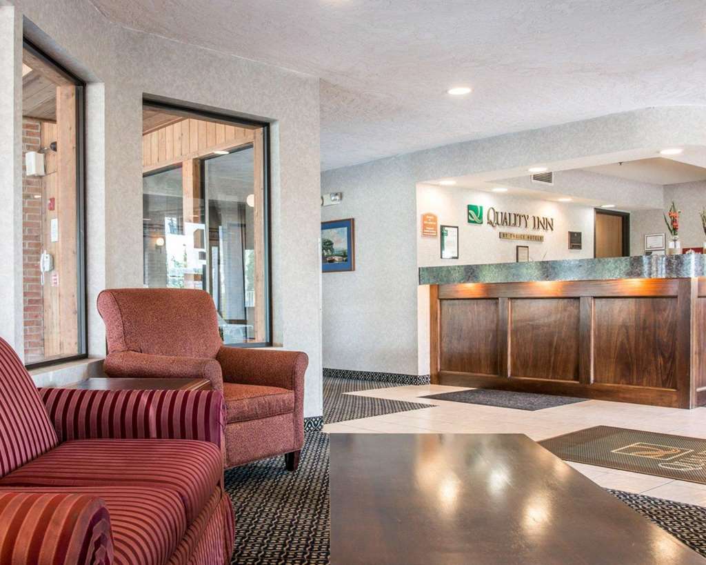 Quality Inn Hudsonville South - photo 3