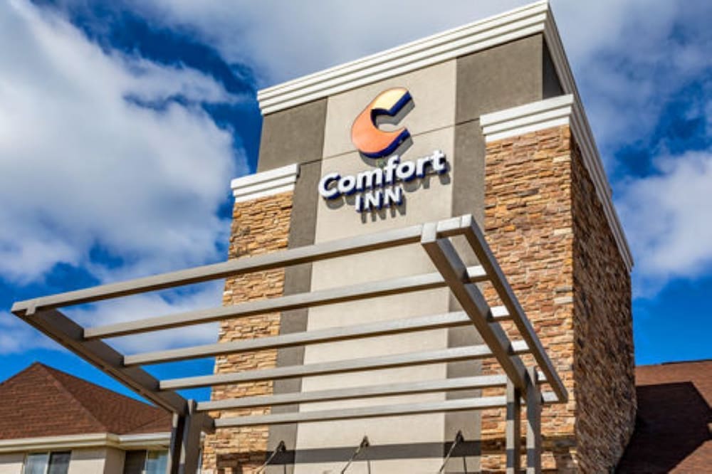 Comfort Inn Waukesha Milwaukee West — hotel in Waukesha