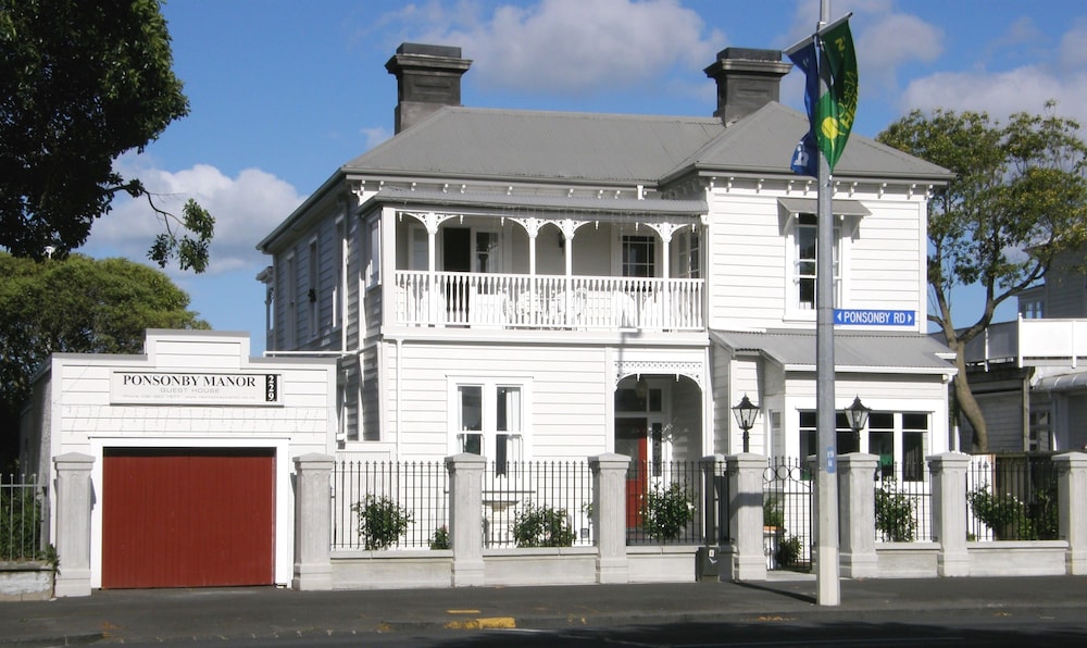 Ponsonby Manor — 4-Star Luxury Hotel in Auckland, New Zealand
