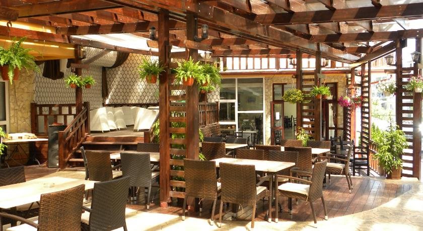 Hotel Atlantis - carbon neutral hotel in Tulcea