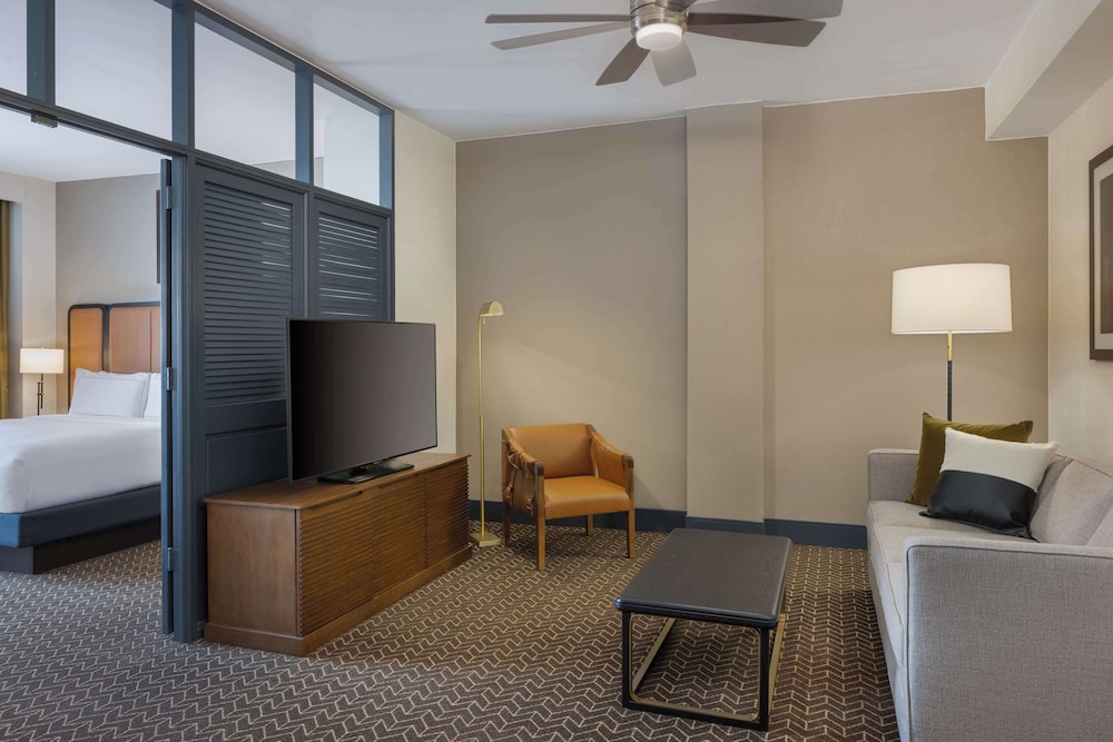 DoubleTree Suites by Hilton Hotel Lexington - photo 33