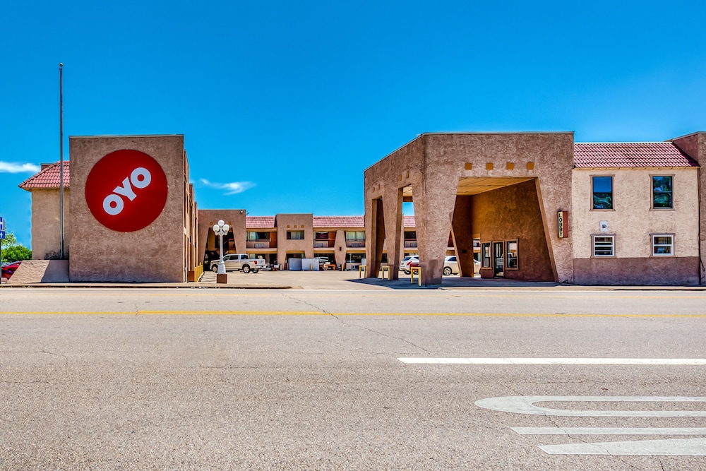 OYO Hotel Groesbeck - featured photo