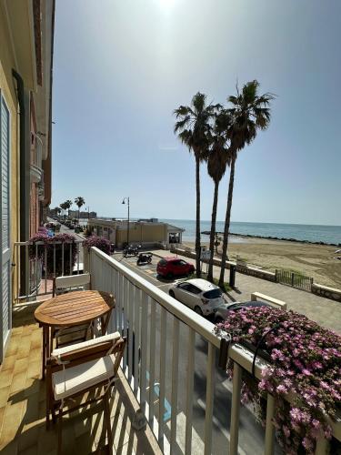 Alloggio turistico villinetto Cinzia — 4-Star Luxury Hotel in Anzio, Italy