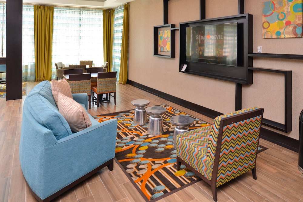 Holiday Inn Express & Suites Austin South by IHG - photo 54