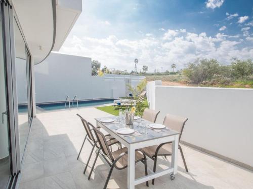 Villa Olive Silver Brand New Contemporary 2bdr Protaras Villa with Private Pool — 4-Star Luxury Hotel in Protaras, Cyprus