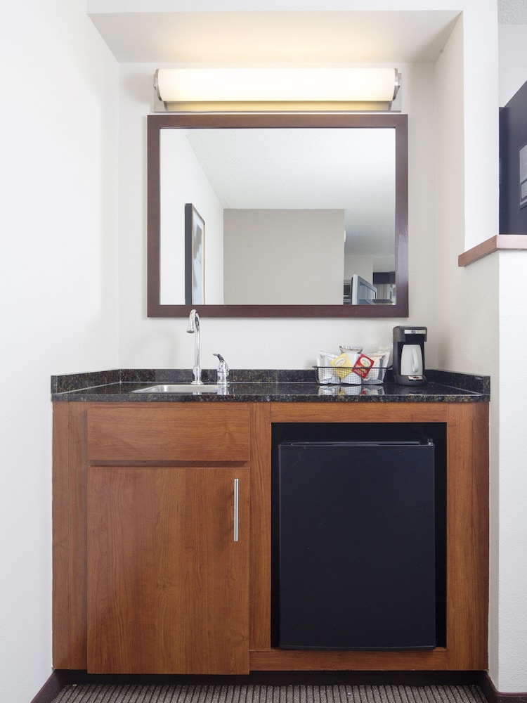 Hyatt Place Plano - photo 10