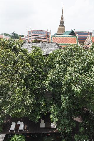The Road Feung Nakorn
