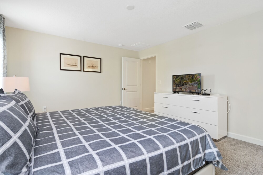 1565 Champions Gate Resort 46666 46940 - photo 6