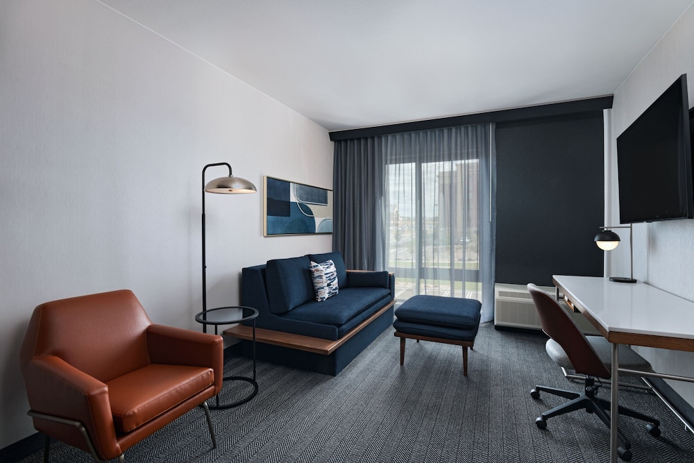 Courtyard by Marriott Colorado Springs North Air Force Academy - photo 10