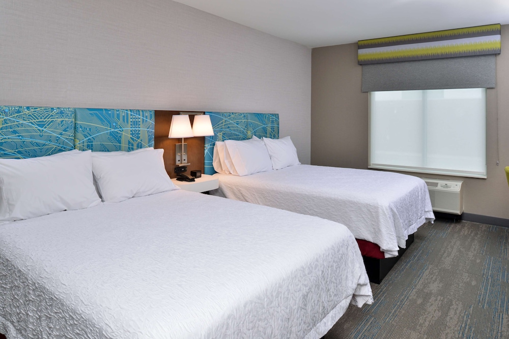 Hampton Inn & Suites Adrian - photo 10