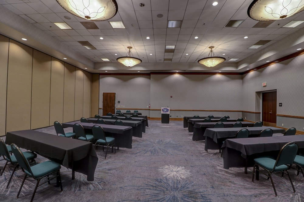 Hampton Inn Tropicana - photo 59