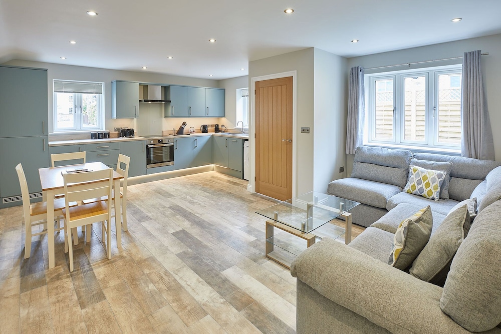 Host & Stay Sunny Dale Cottage — 4-Star Luxury Hotel in Thornton Dale, United Kingdom