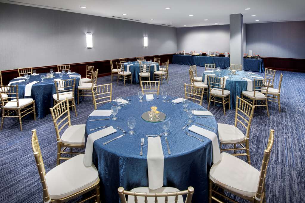 Hyatt Regency Dulles International Airport - photo 21