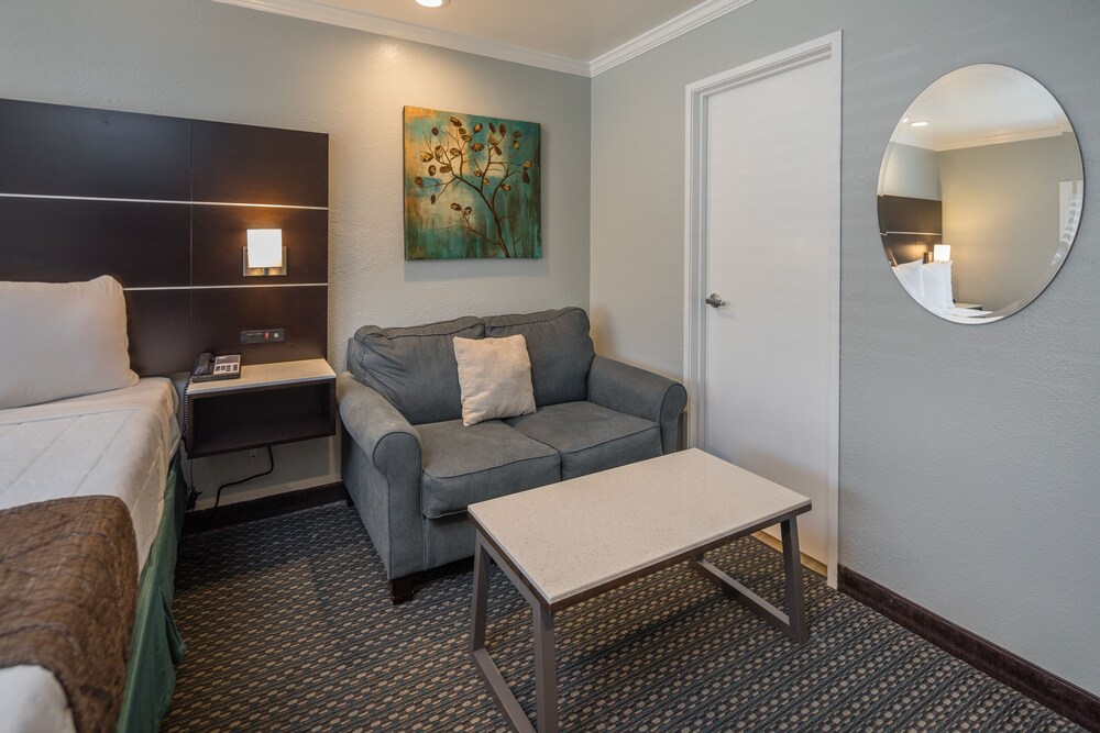 Bayhill Inn - photo 9