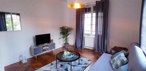 Au 36 Les Apparts Hotel Joigny - carbon neutral hotel in Joigny