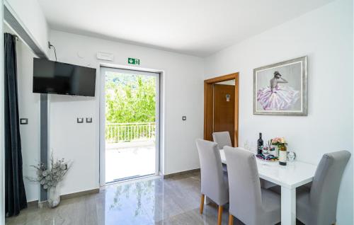 Amazing Apartment In Mokosica With Wifi