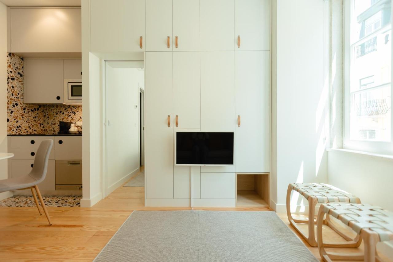 Trindade 19 Apartments 1B Aragonês — 4-Star Luxury Hotel in Lisbon, Portugal