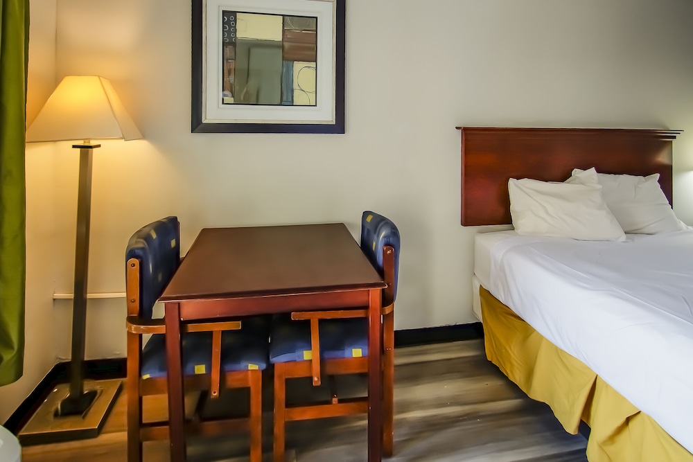 Cypress Inn & Suites Washington by OYO - photo 18