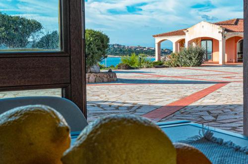 Accogliente appartamento con vista mare — 4-Star Luxury Hotel in Santa Teresa Gallura, Italy