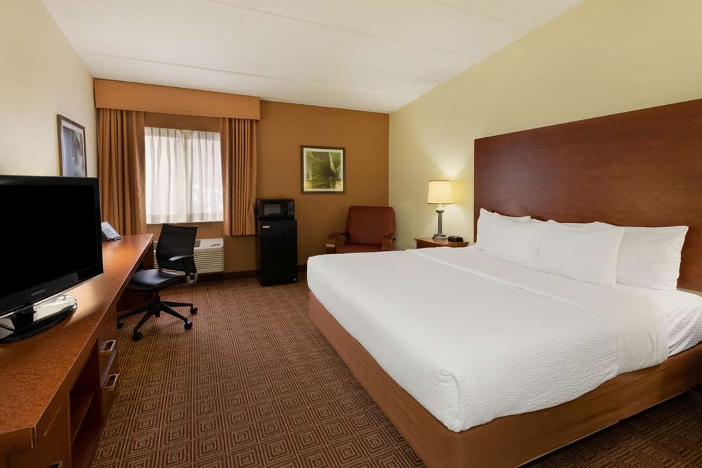 La Quinta Inn by Wyndham Minneapolis Airport Bloomington - photo 31