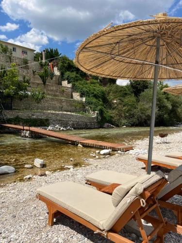 River Escape Villa Private Beach Scenic View & BBQ — Tepelene — photo 5