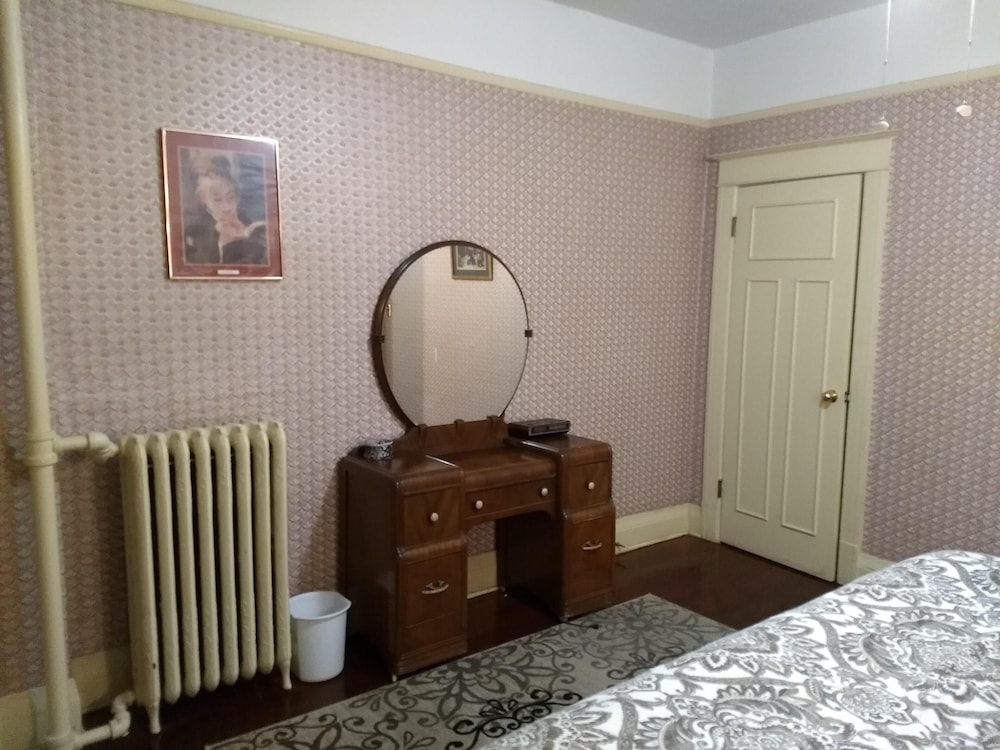 Arundel Mansion — New Westminster — photo 5