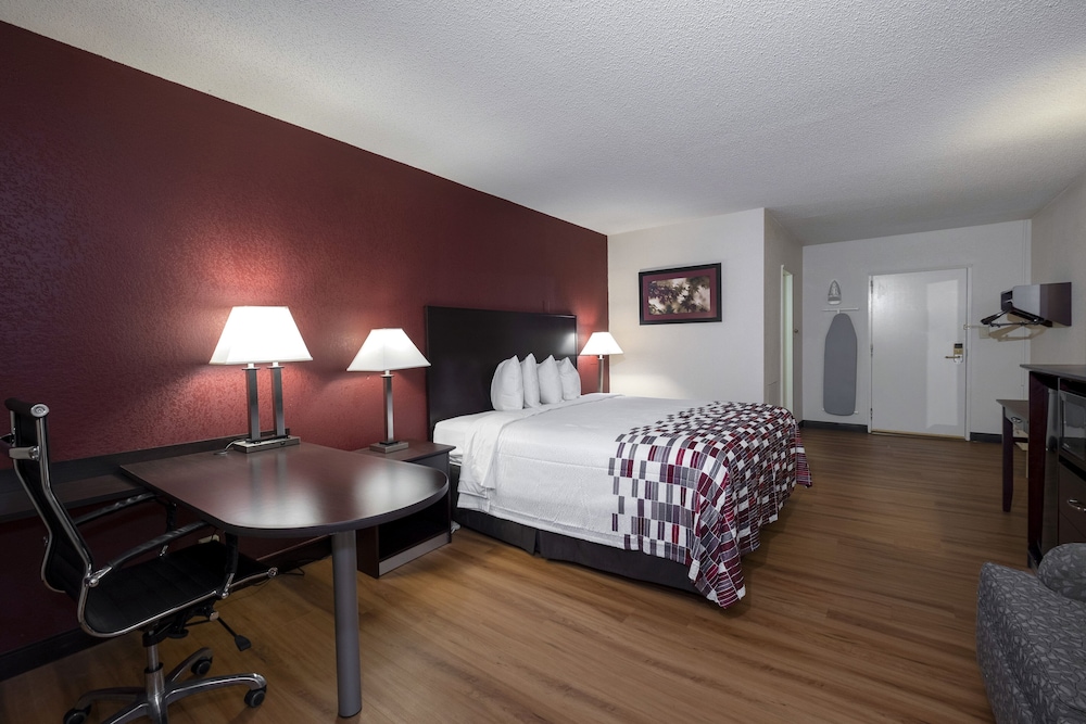 Red Roof Inn Warrenton - photo 10