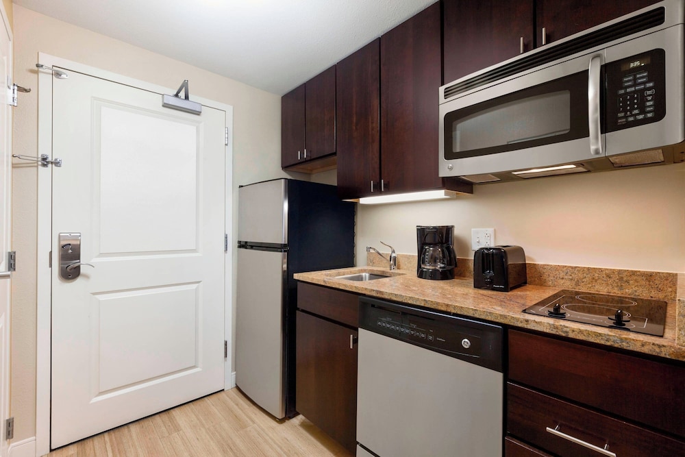 TownePlace Suites by Marriott Joliet South - photo 9