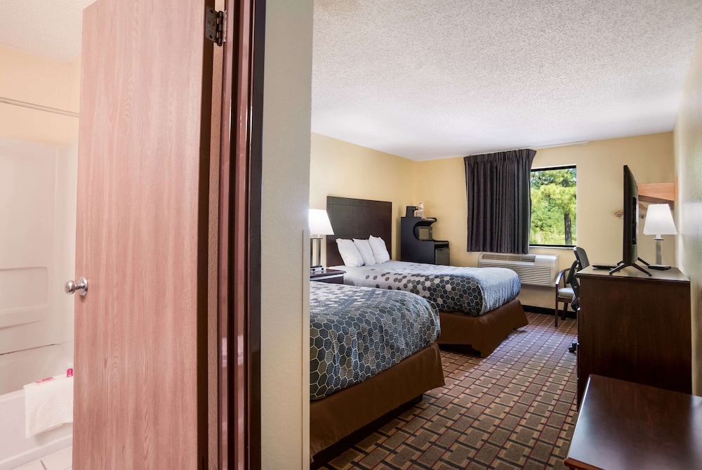 Econo Lodge Spotsylvania Town Center - photo 10