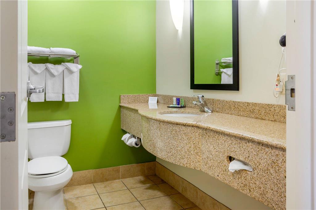 Sleep Inn & Suites Milwaukee Airport - photo 22