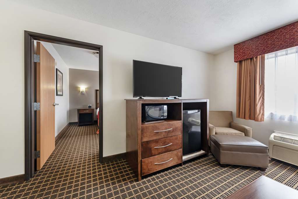 Best Western Plus Eagleridge Inn & Suites - photo 16