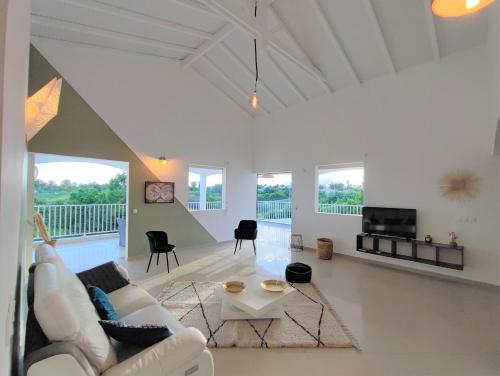 Kukumi's House — 4-Star Luxury Hotel in Sainte-Anne, Guadeloupe