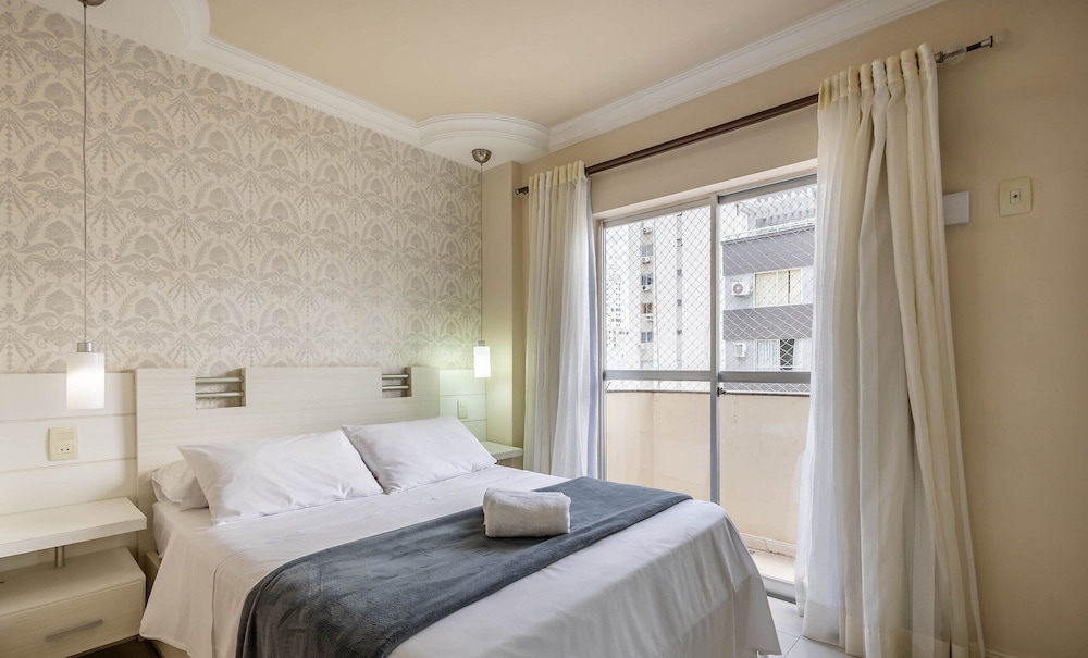 Apts Just 210m From the Beach in Balneario Camboriu Edis