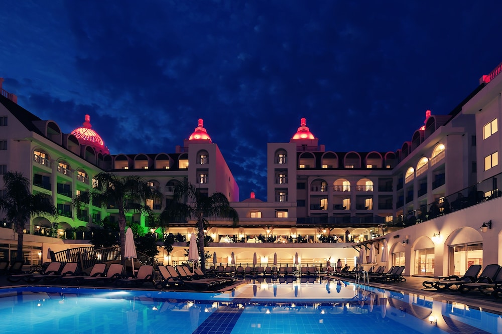 Side Crown Serenity Ultra All Inclusive — 5-Star Luxury Hotel in Manavgat, Turkey