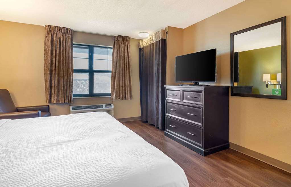 Extended Stay America Suites Oakland Emeryville - photo 16