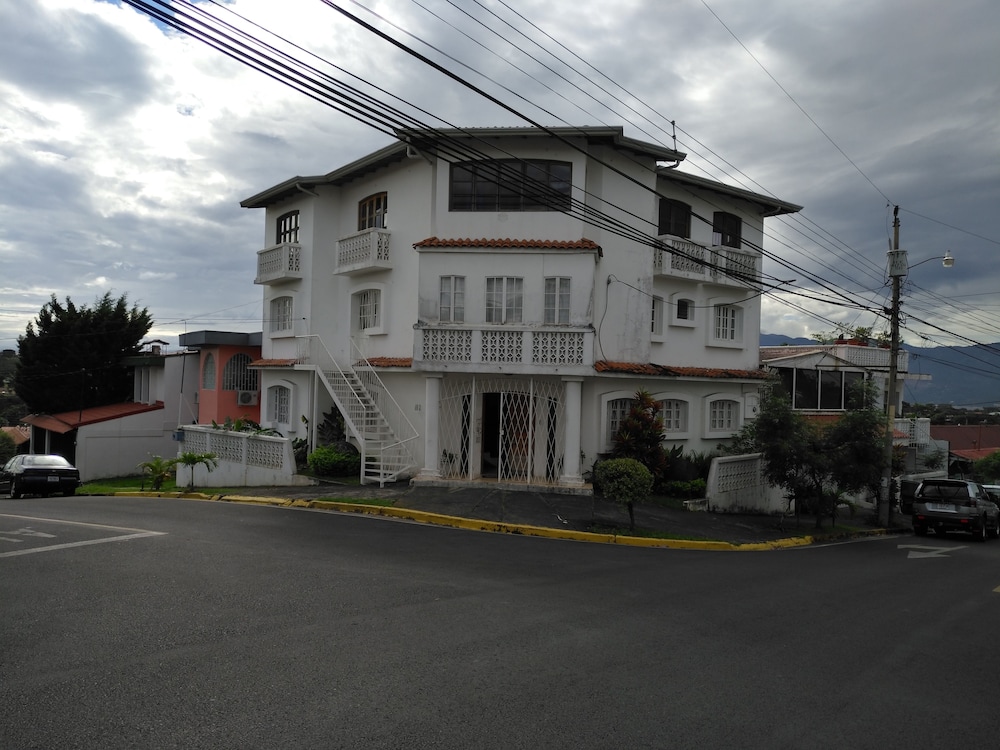 Hotel Mi Tierra Casa Blanca in Alajuela, Costa Rica
