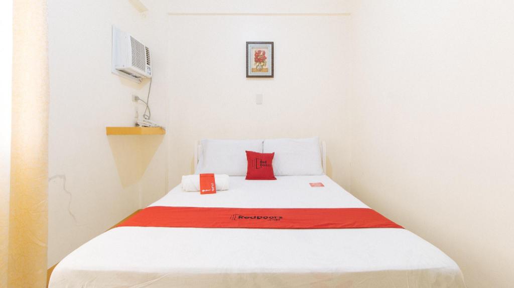 Reddoorz Golden Skye Hotel Guagua — Guagua