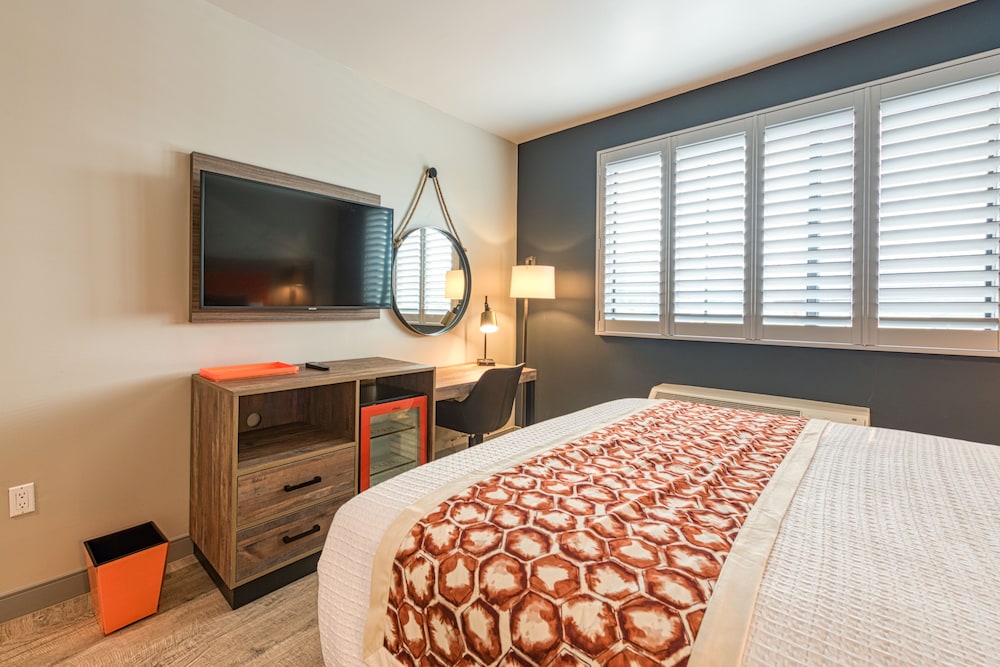 Hotel Lexen Newhall - photo 24