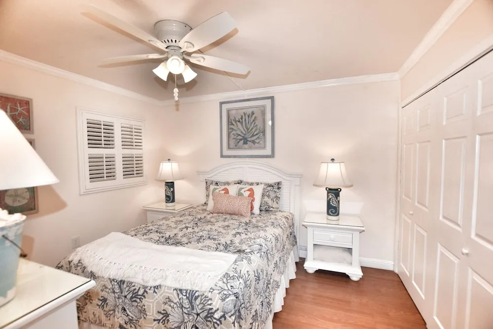 0702 Waters Edge Resort 2 Bedroom Condo by RedAwning - photo 5