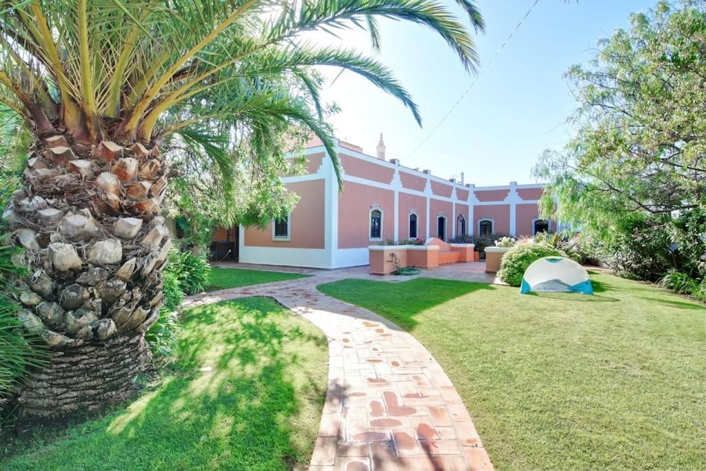 Casinha Antiga in Loule, Portugal