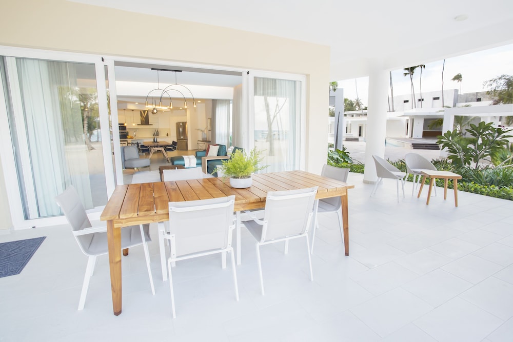 Destination Jelly Playa Coral Condo — 4-Star Luxury Hotel in Punta Cana, Dominican Republic
