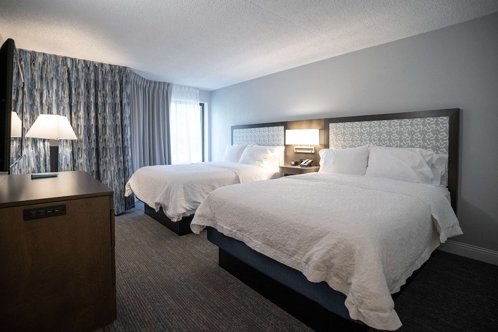 Hampton Inn & Suites Fairfield - photo 28