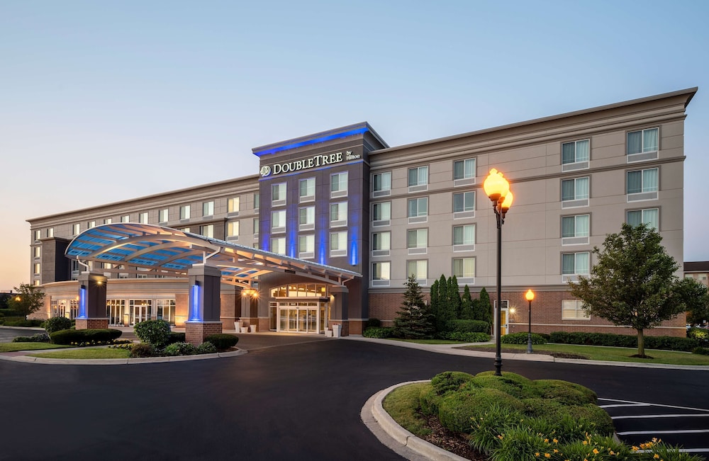 DoubleTree by Hilton Chicago Midway Airport in Chicago, United States